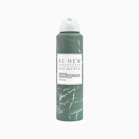 zielony pojemnik z woskiem w sprayu RE-NEW Copenhagen, Spray Wax nr 06, z marmurkowym wzorem, na białym tle.